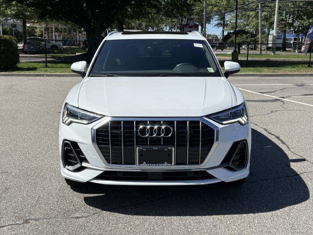 Used 2022 Audi Q3 2.0T Premium Plus AWD/4WD image 2