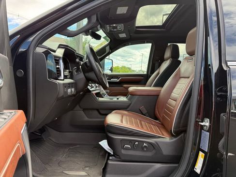Used 2025 GMC Sierra 2500 Denali Ultimate AWD/4WD image 19