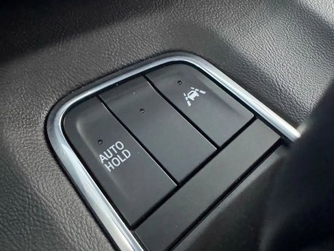 Used 2021 Cadillac Escalade Premium Luxury image 45