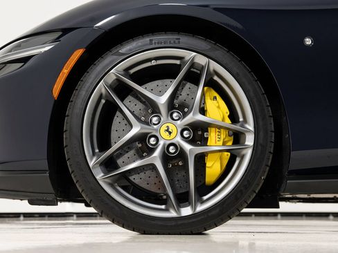 Certified 2024 Ferrari Roma Spider RWD image 20