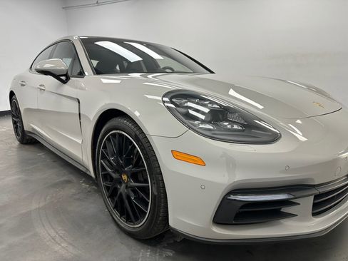 Used 2018 Porsche Panamera 4S image 27