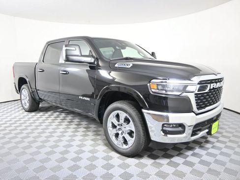Used 2025 RAM 1500 Big Horn AWD/4WD image 10