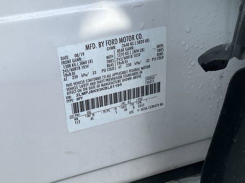 Used 2019 Lincoln Nautilus Select image 37