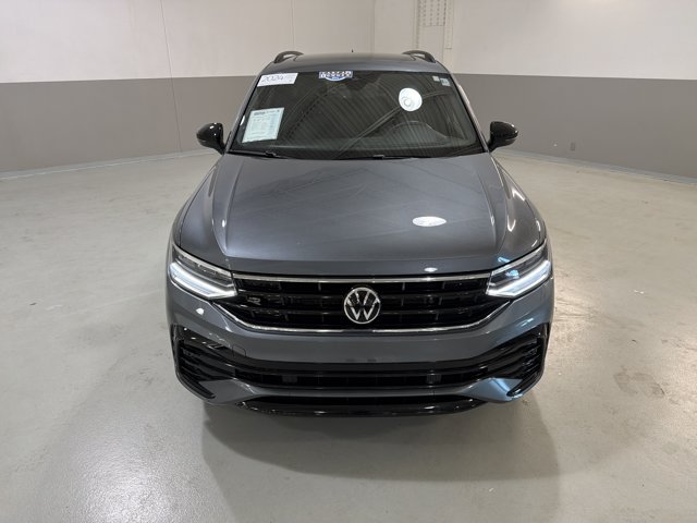 Certified 2024 Volkswagen Tiguan SE R-Line AWD/4WD image 3