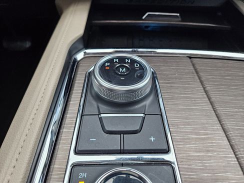 Used 2024 Ford Expedition Max Limited image 19