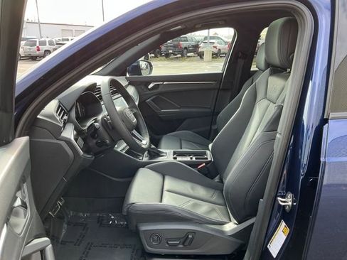New 2025 Audi Q3 2.0T Premium image 14