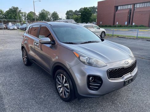 Used 2017 Kia Sportage EX AWD/4WD image 9
