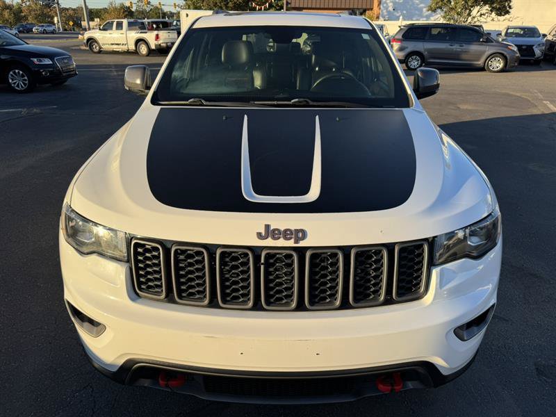 Used 2017 Jeep Grand Cherokee Trailhawk AWD/4WD image 9