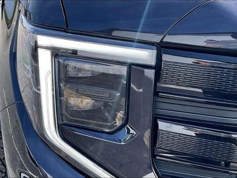 Used 2023 GMC Sierra 1500 Elevation AWD/4WD image 32