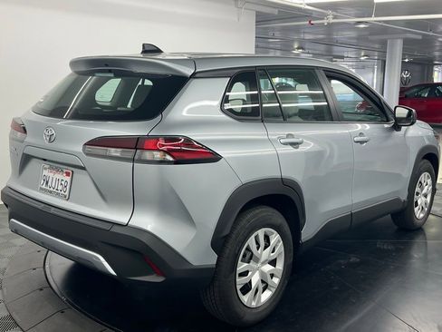 Certified 2026 Toyota Corolla Cross L FWD image 4