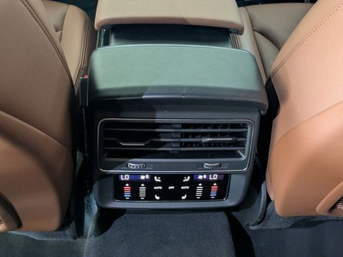 Used 2022 Audi Q7 3.0T Prestige w/ Prestige Package image 18