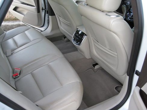 Used 2016 Cadillac XTS Premium image 32