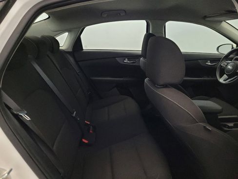 Used 2020 Kia Forte LXS FWD image 19