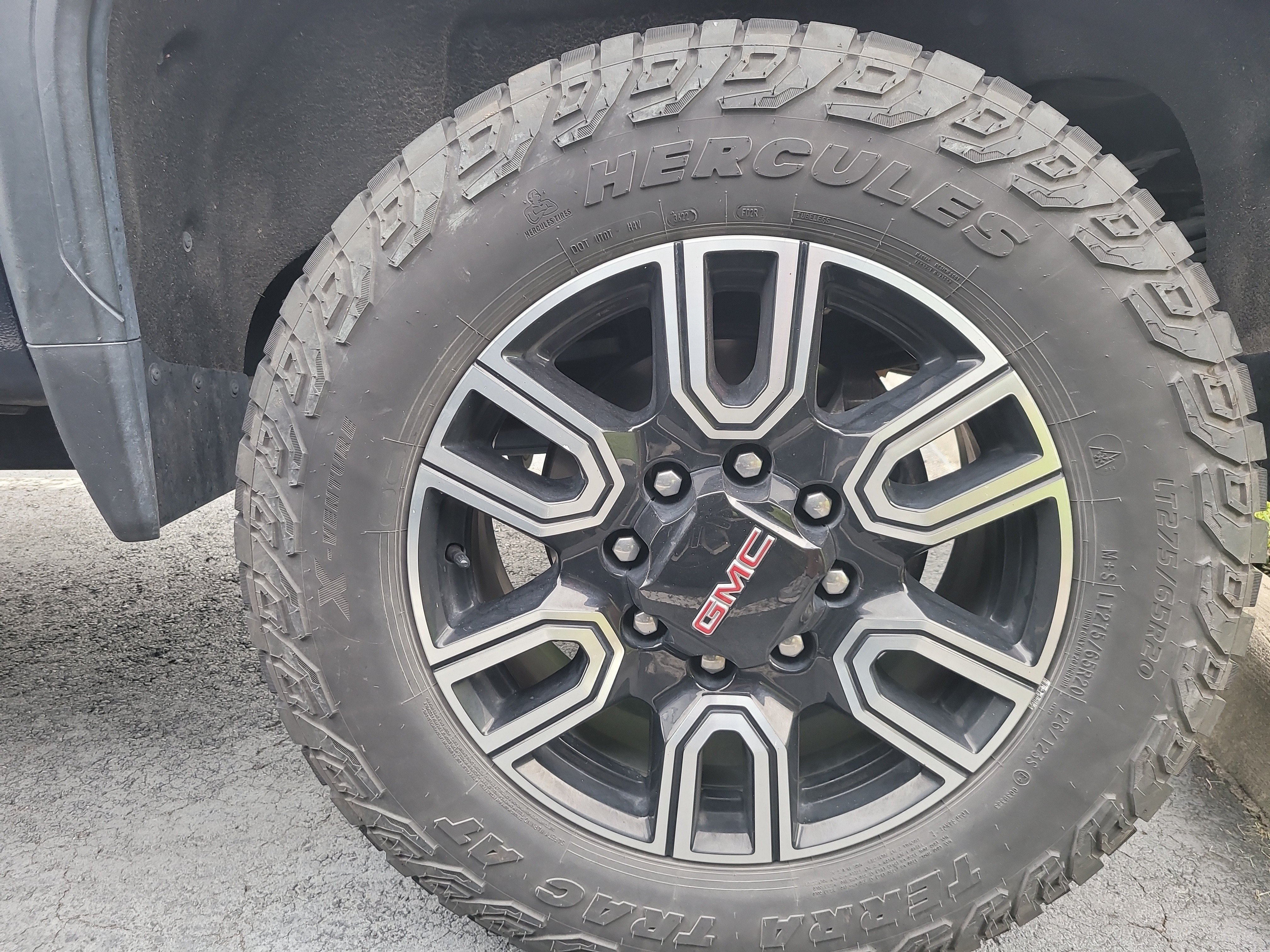 Used 2021 GMC Sierra 3500 AT4 w/ AT4 Premium Plus Package AWD/4WD image 7