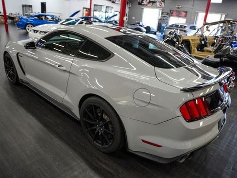 Used 2016 Ford Mustang Shelby GT350 w/ Technology Package RWD image 3