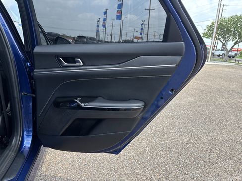 Used 2025 Kia K5 GT FWD image 19