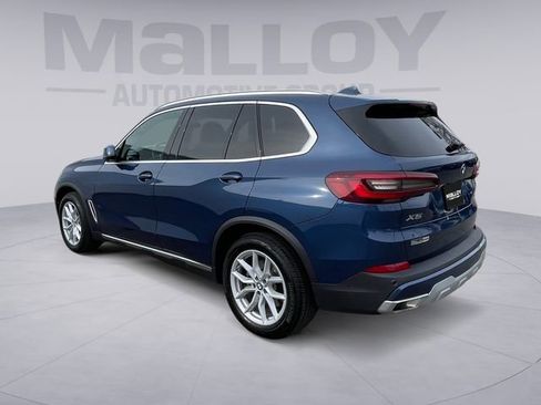Used 2023 BMW X5 xDrive40i w/ Premium Package image 3
