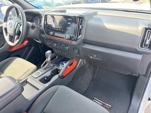 Used 2026 Nissan Frontier PRO-4X AWD/4WD image 21