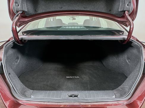 Used 2024 Nissan Sentra SV image 27