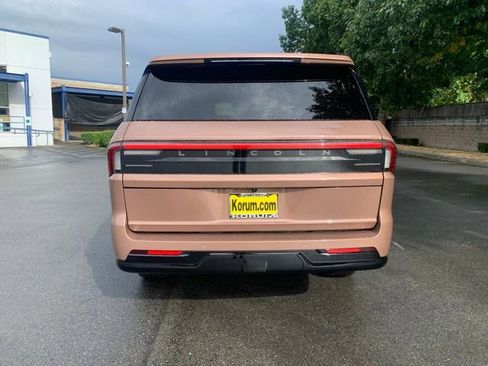 New 2025 Lincoln Navigator L Black Label image 4