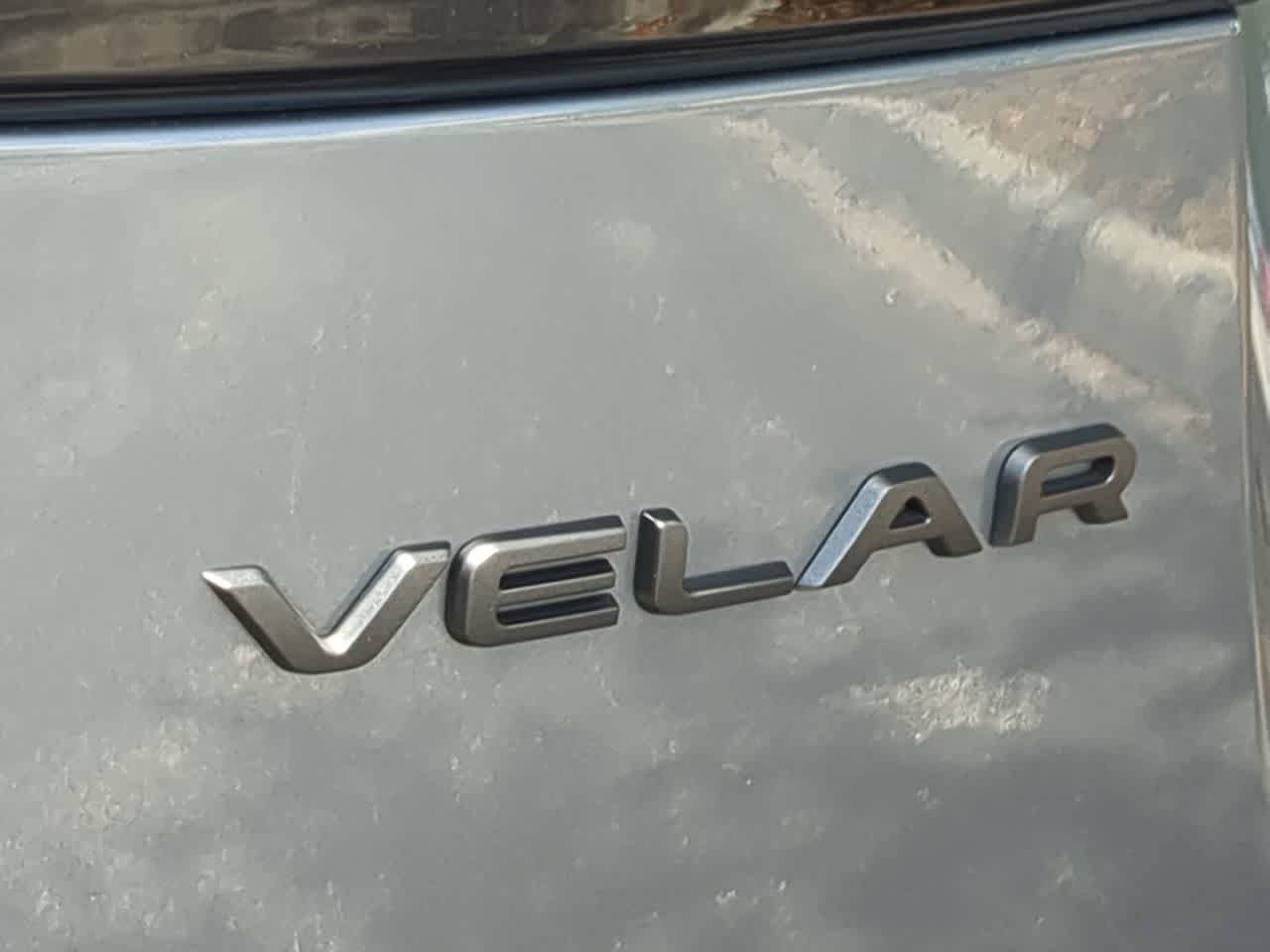 Certified 2026 Land Rover Range Rover Velar Dynamic SE AWD/4WD image 13