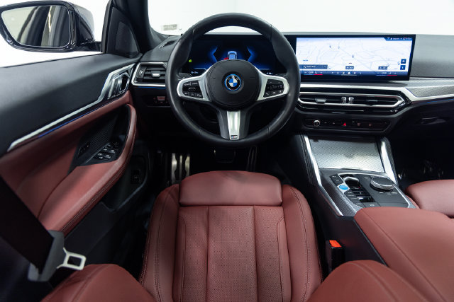 Certified 2024 BMW i4 eDrive40 w/ M Sport Package RWD image 3