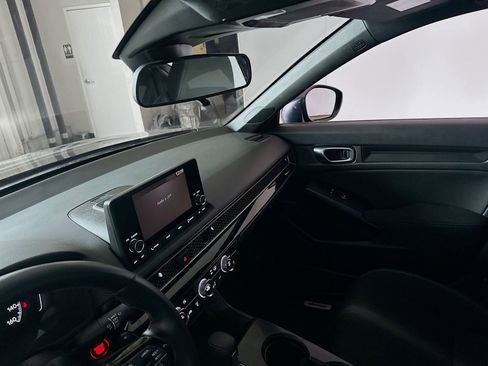 Used 2024 Honda Civic Sport image 5