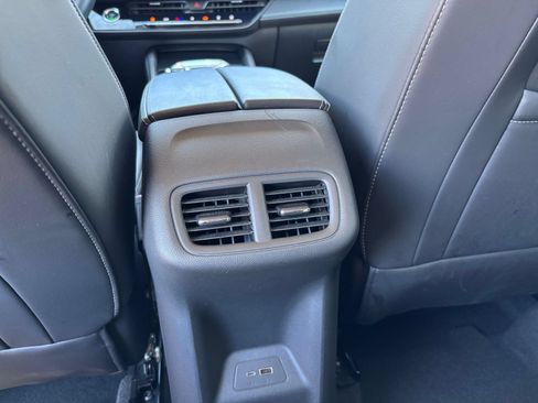 Used 2024 Buick Envision Preferred AWD/4WD image 24