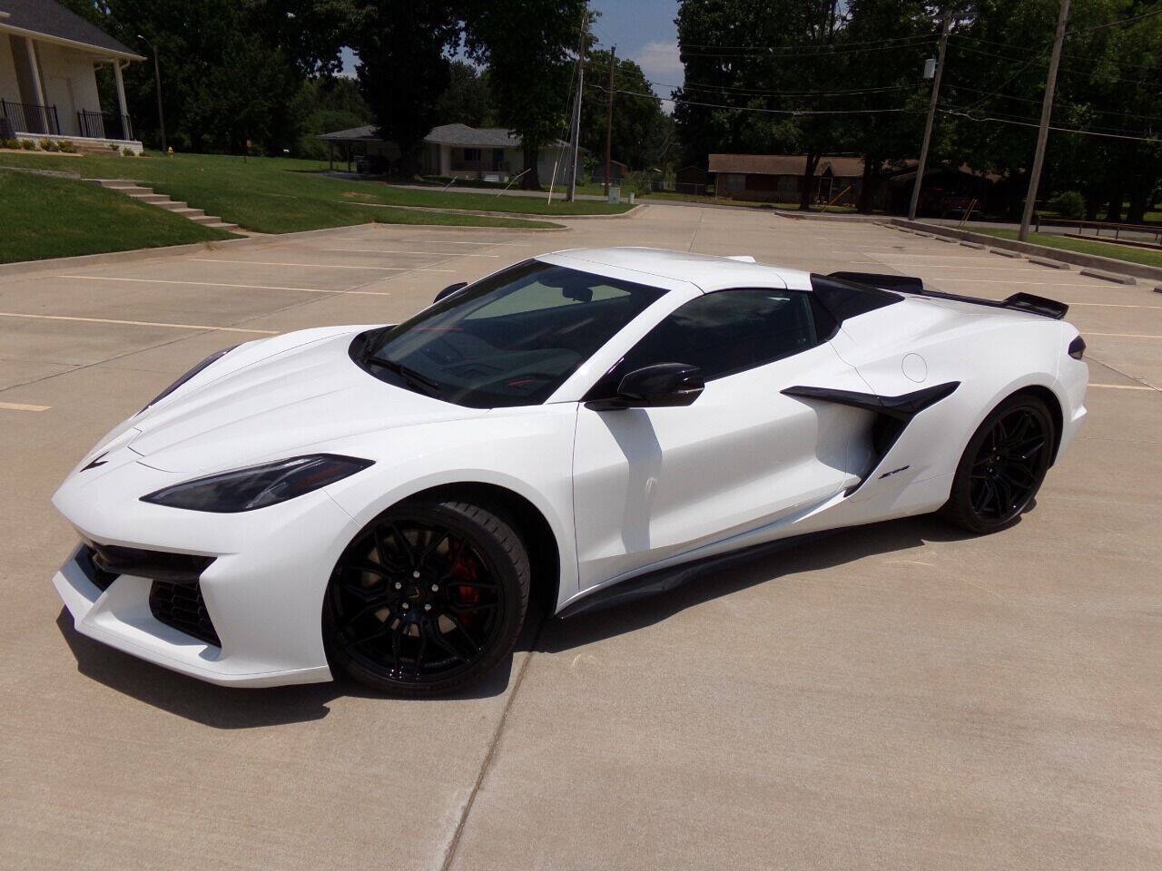 Used 2023 Chevrolet Corvette Z06 w/ Stealth Interior Trim Package RWD image 40