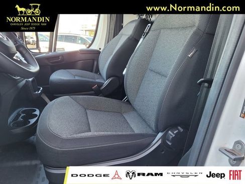 Used 2025 RAM ProMaster 2500 w/ U-Haul Equipment Group FWD image 16