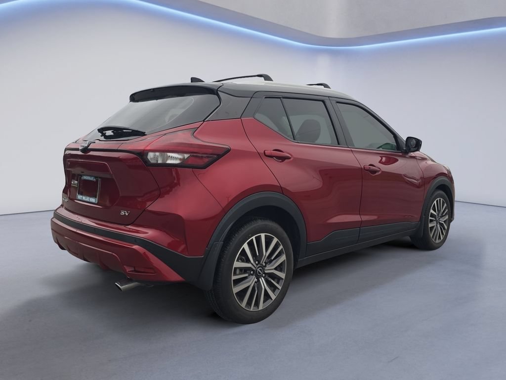 Used 2024 Nissan Kicks SV w/ Interior Electronics Package FWD image 6