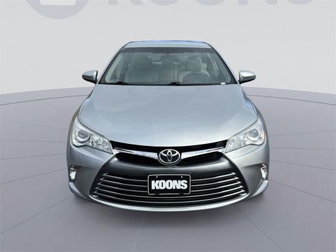 Used 2017 Toyota Camry LE image 11