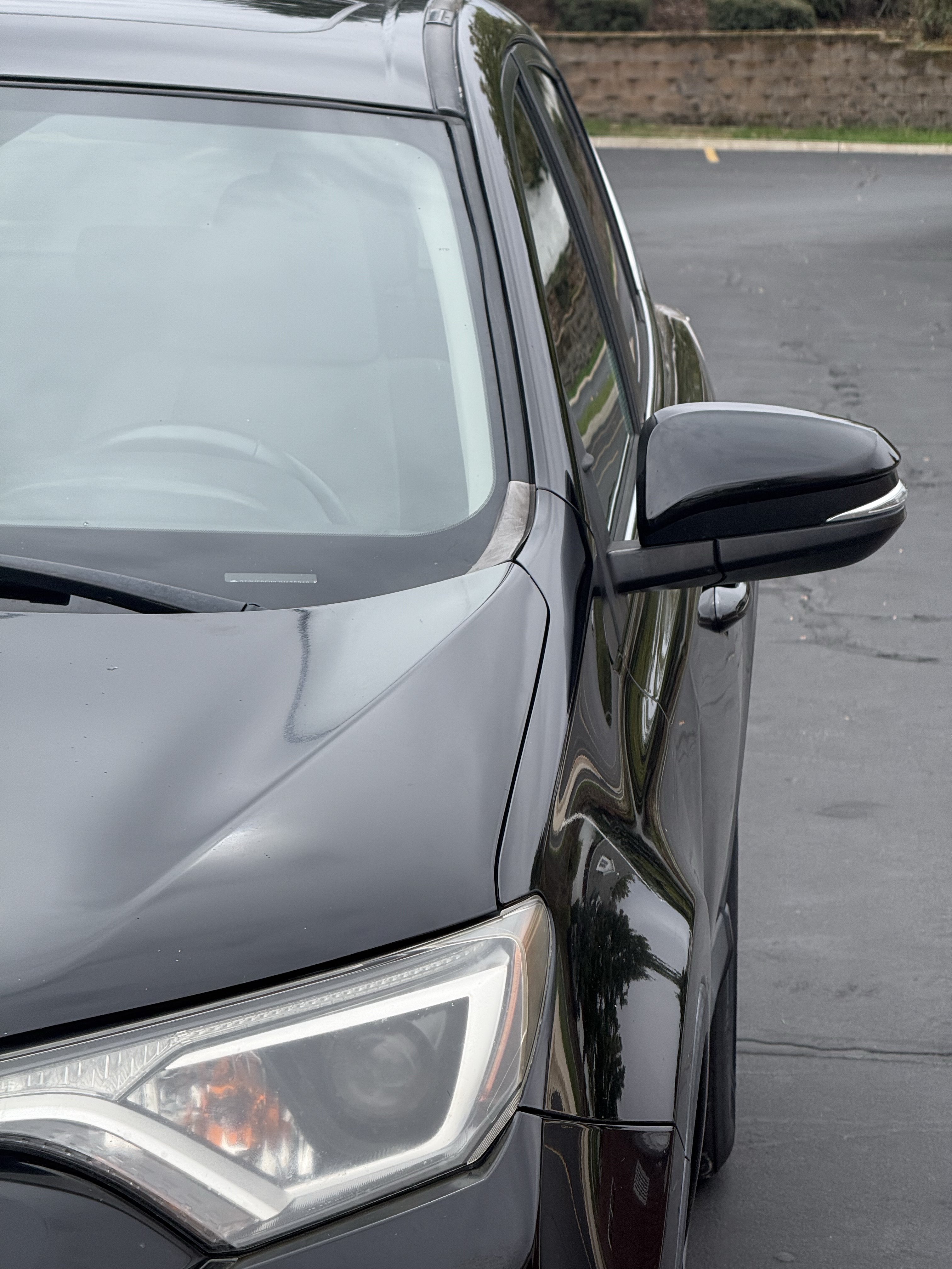 Used 2018 Toyota RAV4 XLE w/ Carpet Mat Package FWD image 25