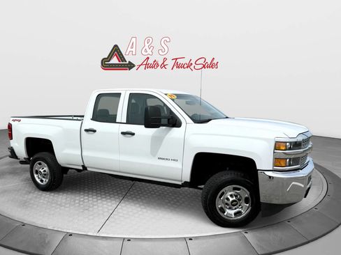 Used 2019 Chevrolet Silverado 2500 W/T AWD/4WD image 1