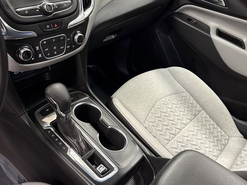Used 2024 Chevrolet Equinox LT w/ Driver Convenience Package image 9