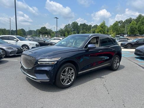 Used 2023 Genesis GV70 2.5T w/ Advanced Package AWD/4WD image 3