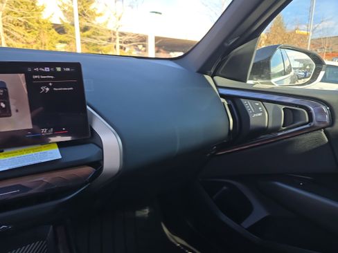 Used 2025 BMW X3 xDrive30i w/ Premium Package image 13