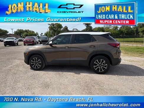 Used 2021 Chevrolet TrailBlazer ACTIV w/ Technology Package FWD image 5