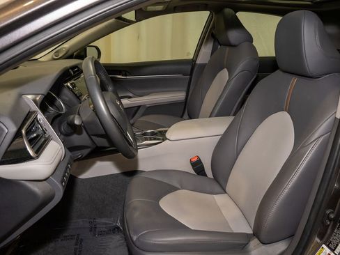 Certified 2020 Toyota Camry XLE w/ Driver Assist Package image 10