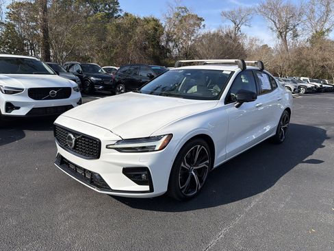Certified 2024 Volvo S60 B5 Plus w/ Climate Package image 5