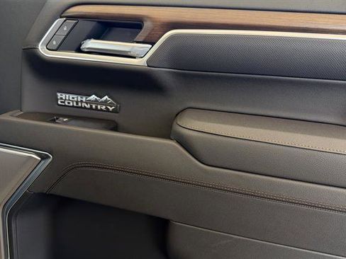New 2026 Chevrolet Silverado 1500 High Country AWD/4WD image 19