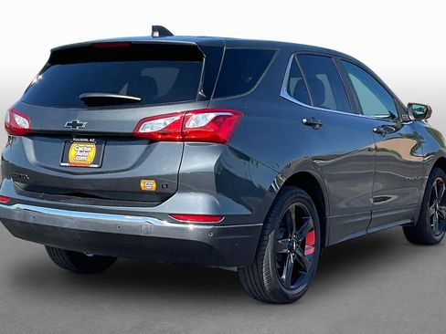 Used 2021 Chevrolet Equinox LT FWD image 2