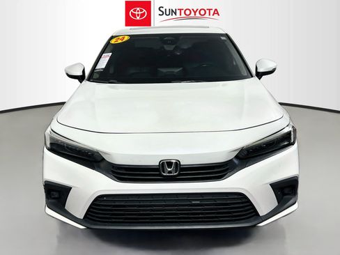 Used 2024 Honda Civic Touring image 10