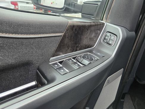 Used 2023 Ford F350 Lariat w/ Chrome Package image 35