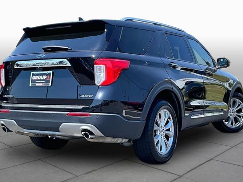 Used 2023 Ford Explorer Limited w/ Equipment Group 301A AWD/4WD image 13