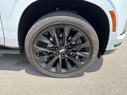 Certified 2026 Cadillac Escalade Platinum Sport w/ LPO, ONYX Package AWD/4WD image 20