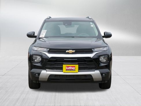 Used 2023 Chevrolet TrailBlazer LT w/ Convenience Package AWD/4WD image 2