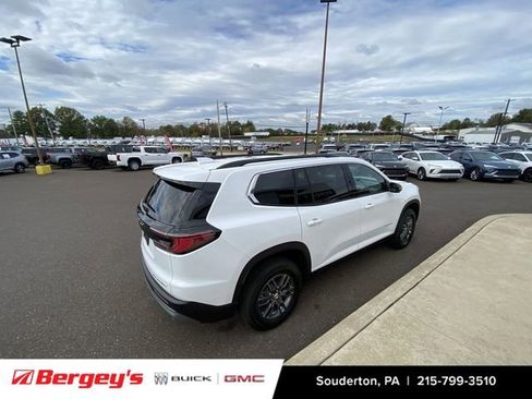 New 2026 GMC Acadia Elevation image 23