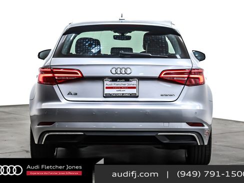 Used 2018 Audi A3 e-tron Prestige w/ Prestige Package image 3