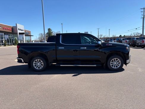 Used 2020 Chevrolet Silverado 1500 LTZ w/ LTZ Convenience Package AWD/4WD image 2
